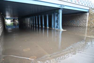 Ulewa w Krakowie: zalany wiadukt na Prądnickiej - zdjęcie 7