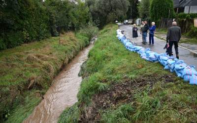 W sobotę Boris w Krakowie nie tak groźny, drobne podtopienia - zdjęcie 11