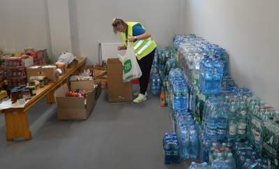 Co przekazują Krakowianie dla powodzian? Magazyn się zapełnia - zdjęcie 21