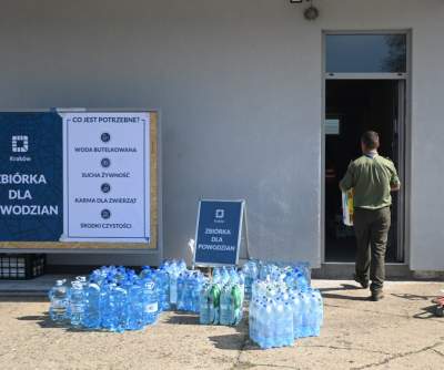 Co przekazują Krakowianie dla powodzian? Magazyn się zapełnia - zdjęcie 25