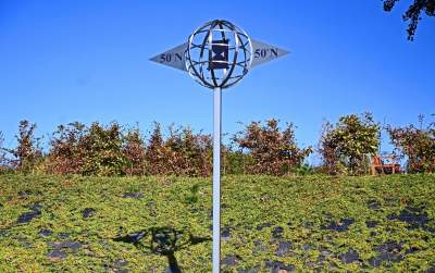 "TEMPUS FUGIT", unikatowy pomnik przemijania, wykorzystuje dryf kontynentów - zdjęcie 6