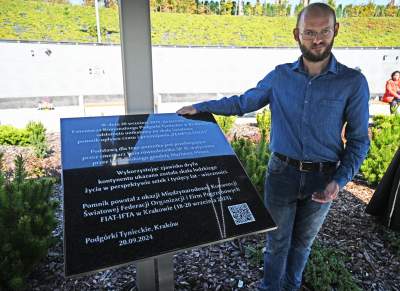 "TEMPUS FUGIT", unikatowy pomnik przemijania, wykorzystuje dryf kontynentów - zdjęcie 9