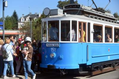 Tłumy czekały na te tramwaje, ostatnia w tym roku okazja... - zdjęcie 28