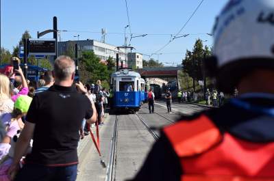 Tłumy czekały na te tramwaje, ostatnia w tym roku okazja... - zdjęcie 34