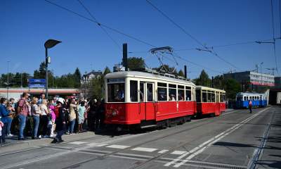 Tłumy czekały na te tramwaje, ostatnia w tym roku okazja... - zdjęcie 33
