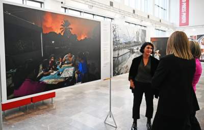 World Press Photo 2024: wystawa w Nowohuckim Centrum Kultury - zdjęcie 13