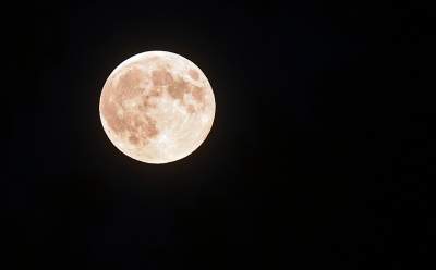 Krwawy Księżyc nad Krakowem. Wydawał się większy i jaśniejszy niż zazwyczaj - zdjęcie 12