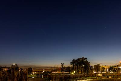 Najjaśniejsza kometa ostatnich lat nad Krakowem, można jeszcze ją zobaczyć - zdjęcie 1