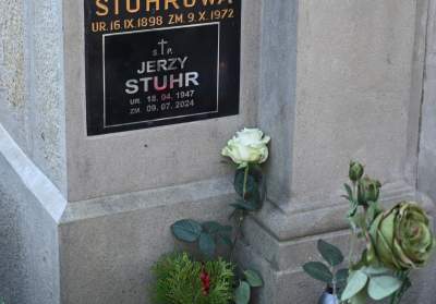 Piękne krakowskie cmentarze, proste i wyjątkowe nagrobki znanych postaci - zdjęcie 3