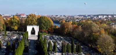 Krakowskie cmentarze: zabytkowe, nowoczesne, zaskakujące - zdjęcie 1