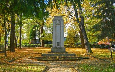 Krakowskie cmentarze: zabytkowe, nowoczesne, zaskakujące - zdjęcie 47