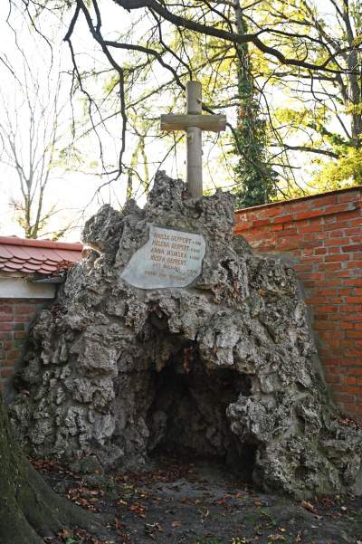 Krakowskie cmentarze: zabytkowe, nowoczesne, zaskakujące - zdjęcie 37