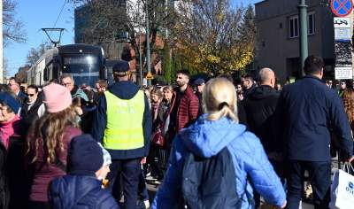 Krakowianie nie zawiedli, kwesta na Cmentarzu Rakowickim - zdjęcie 12