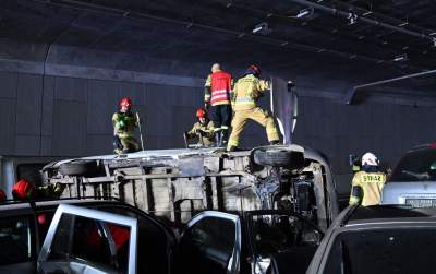 Akcja w tunelu w Dziekanowicach na budowie Północnej Obwodnicy Krakowa - zdjęcie 24