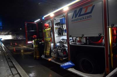 Akcja w tunelu w Dziekanowicach na budowie Północnej Obwodnicy Krakowa - zdjęcie 10