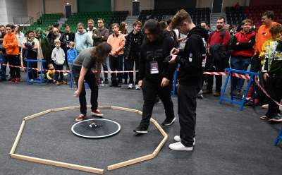 Walki robotów w Krakowie, to były spektakularne pojedynki - zdjęcie 12