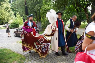 Tak szykowali Lajkonika do marszu przez Kraków - zdjęcie 25