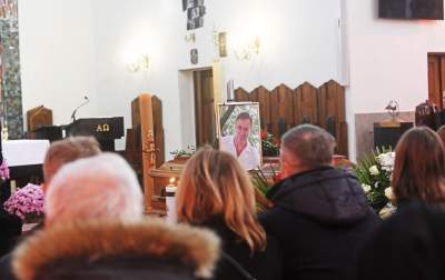 Kibice i przyjaciele pożegnali Artura Sarnata, był bramkarzem Wisły Kraków - zdjęcie 22