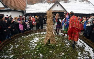 Osadzanie chochoła: ta krakowska tradycja nie ma nic wspólnego z ludowymi obrzędami - zdjęcie 23