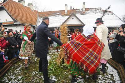 Osadzanie chochoła: ta krakowska tradycja nie ma nic wspólnego z ludowymi obrzędami - zdjęcie 22