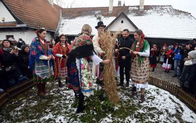 Osadzanie chochoła: ta krakowska tradycja nie ma nic wspólnego z ludowymi obrzędami - zdjęcie 18