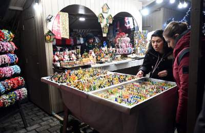 Ruszył Jarmark Bożonarodzeniowy w Krakowie. Najlepszy w Europie? - zdjęcie 2