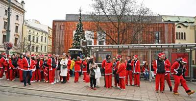 Szturm Mikołajów, wyjątkowy świąteczny tramwaj MPK w Krakowie - zdjęcie 9