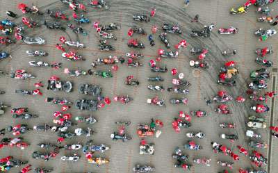 Motomikołaje dały pozytywnego czadu, wielka parada w Krakowie - zdjęcie 7