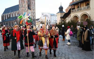 Taka parada tylko w Krakowie, barwny korowód przeszedł przez Rynek Główny - zdjęcie 15
