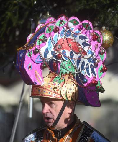 Taka parada tylko w Krakowie, barwny korowód przeszedł przez Rynek Główny - zdjęcie 3