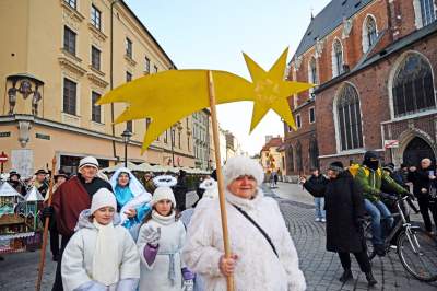 Taka parada tylko w Krakowie, barwny korowód przeszedł przez Rynek Główny - zdjęcie 5