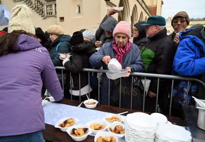 Jan Kościuszko znów nakarmił tysiące potrzebujących osób. Wielki dar serca - zdjęcie 6