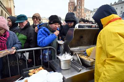 Jan Kościuszko znów nakarmił tysiące potrzebujących osób. Wielki dar serca - zdjęcie 7