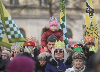 Tłumy w krakowskim Orszaku Trzech Króli, nowa tradycja się przyjęła - zdjęcie 12