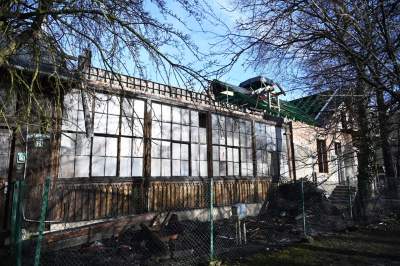 Modrzejówka nie popadnie w ruinę, Arcybractwo zaczęło remont zabytku - zdjęcie 2