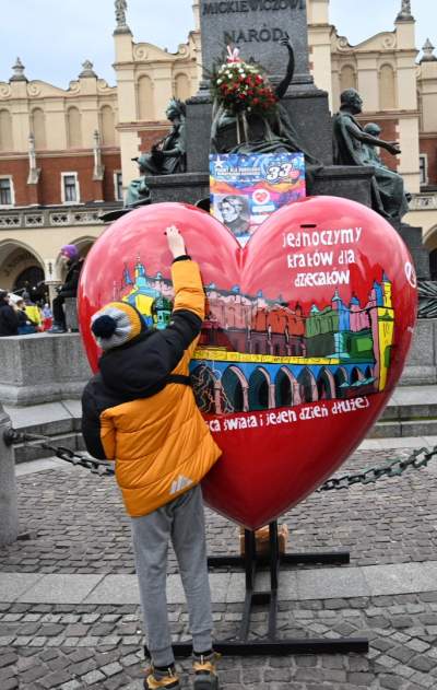 Pięknie zagraliśmy w Krakowie. Jak zawsze Anna Dymna w akcji - zdjęcie 17