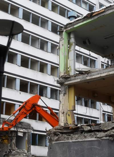 Znika modernistyczny biurowiec w centrum Krakowa - zdjęcie 9