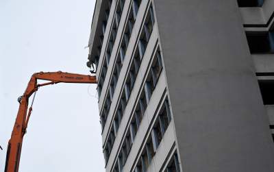 Znika modernistyczny biurowiec w centrum Krakowa - zdjęcie 3
