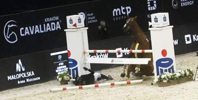Taka sytuacja podczas zawodów w Tauron Arenie, święto jeździectwa w Krakowie - zdjęcie 4