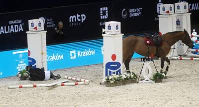 Taka sytuacja podczas zawodów w Tauron Arenie, święto jeździectwa w Krakowie - zdjęcie 3