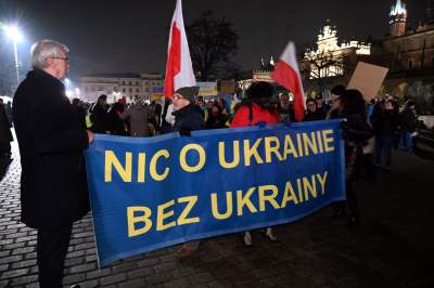 Jeśli Ukraina upadnie, Europa nie przetrwa. Manifestacja w Krakowie - zdjęcie 16