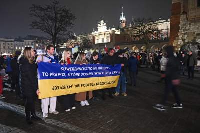 Jeśli Ukraina upadnie, Europa nie przetrwa. Manifestacja w Krakowie - zdjęcie 22