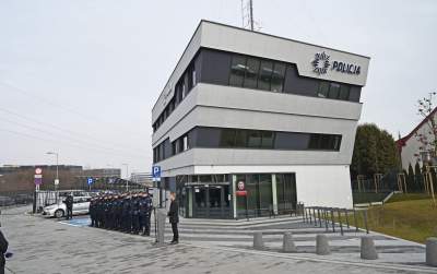 Tu zatrzymani będą trafiać "na dołek". Nowy komisariat Policji w Krakowie - zdjęcie 2