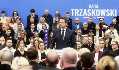 Rafał Trzaskowski w Krakowie. "Cała Polska naprzód!" - zdjęcie 9
