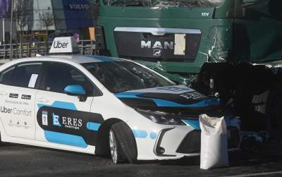 To był wielki karambol na Opolskiej, kierowca tira zasłabł... - zdjęcie 11