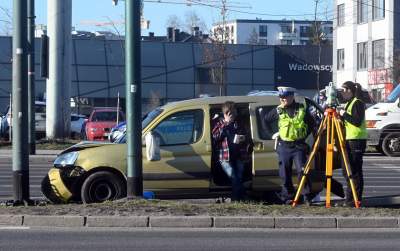 To był wielki karambol na Opolskiej, kierowca tira zasłabł... - zdjęcie 16