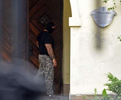 Ochroniarze, łańcuchy, kłódki: spór o synagogę na Kazimierzu - zdjęcie 9