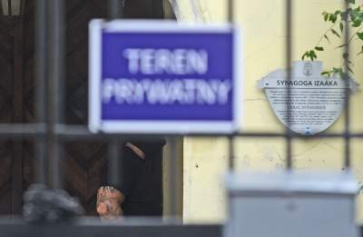 Ochroniarze, łańcuchy, kłódki: spór o synagogę na Kazimierzu - zdjęcie 18