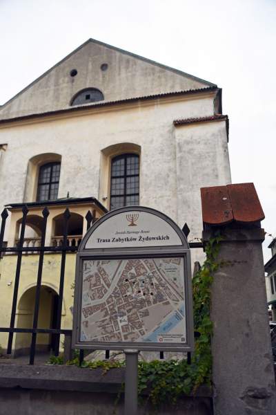 Ochroniarze, łańcuchy, kłódki: spór o synagogę na Kazimierzu - zdjęcie 2