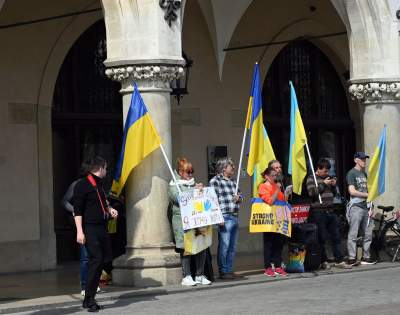 Wizytówka Krakowa? Wielki bałagan na Rynku Głównym - zdjęcie 23